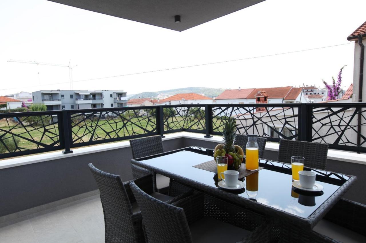 Apartment Sweet Dreams Trogir Exteriör bild